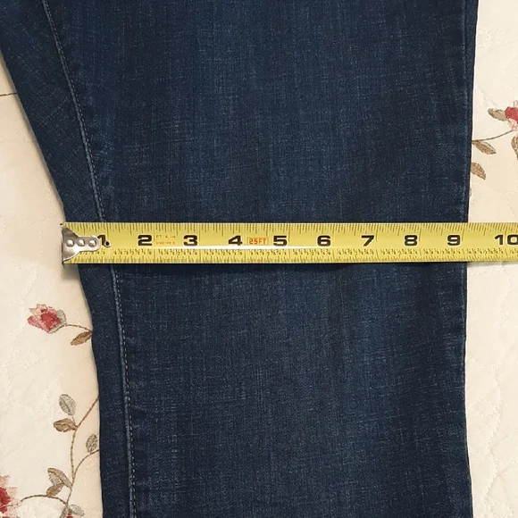 Levi's Women's 18 W 721 High Rise Skinny Jeans - Dark Blue - Picture 13 of 14